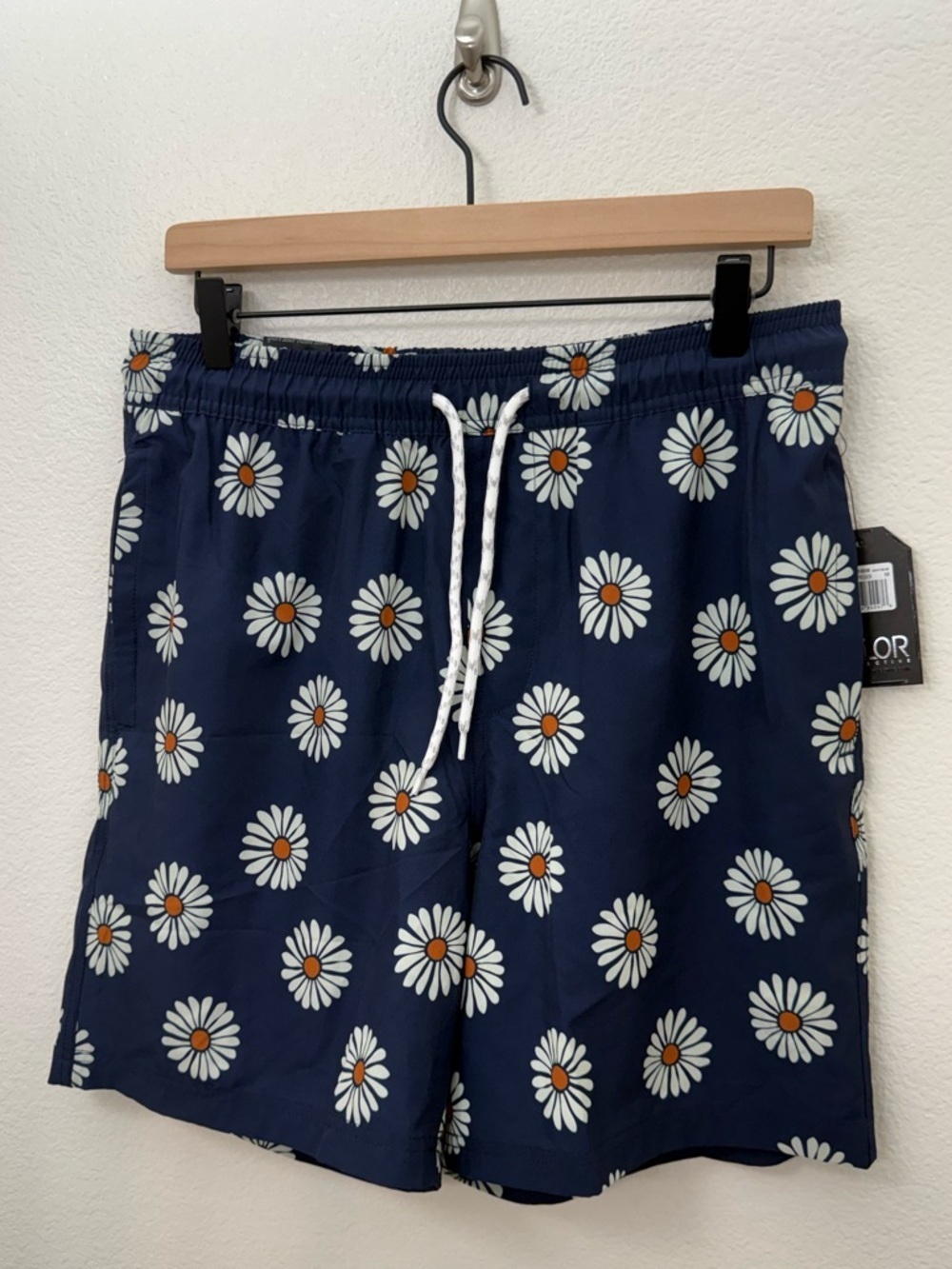 NWT Valor Board Shorts Navy Medium